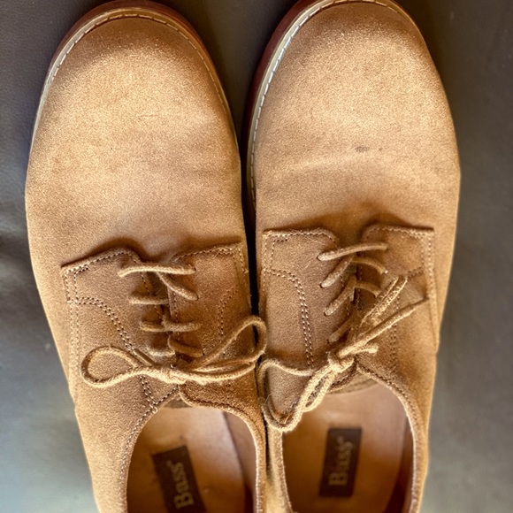 Bass shoes for men. PRICE REDUCTION - Picture 3 of 3